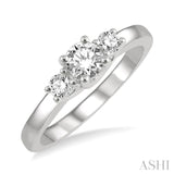 1/2 Ctw Round Cut Diamond Three-Stone Ring in 14K White Gold