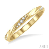 1/10 Ctw Pod Shape Grooves Round Cut Diamond Stackable Band in 14K Yellow Gold