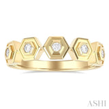 1/8 Ctw Hexagon Shape Link Round Cut Diamond Fashion Ring in 14K Yellow Gold
